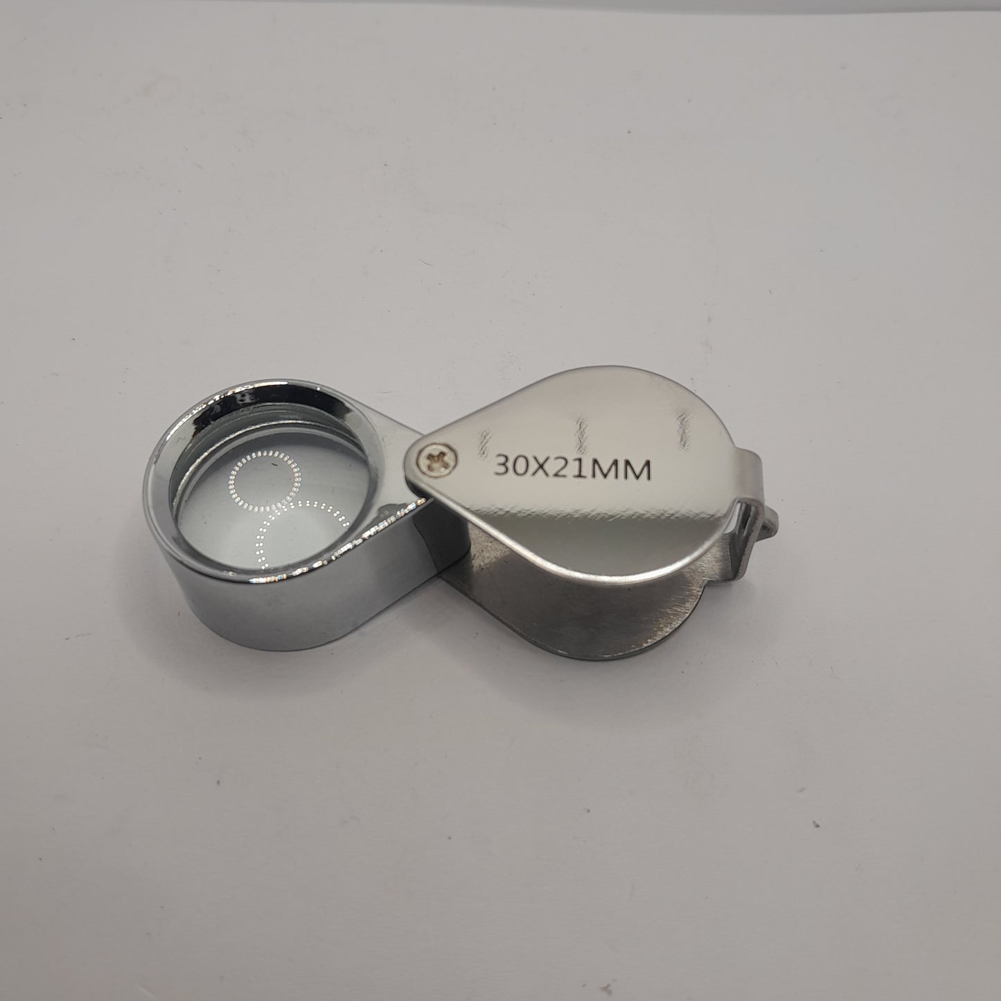 Folding Magnifying Glass For Hook Sharpening